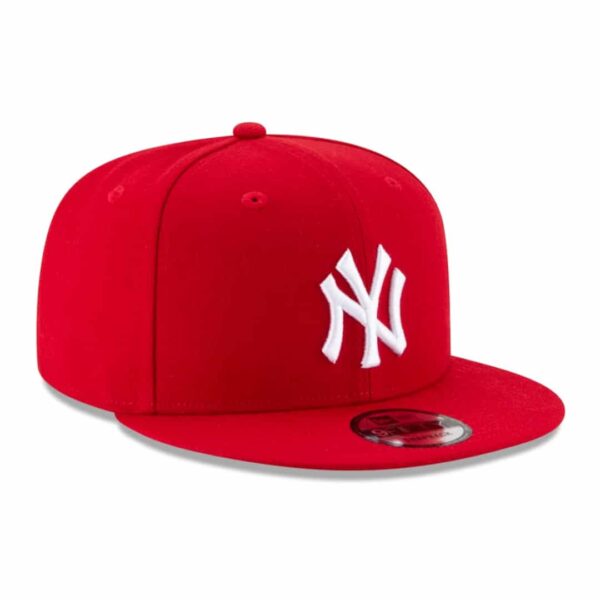 Yankees-fitted-hat-back-scarlet-01